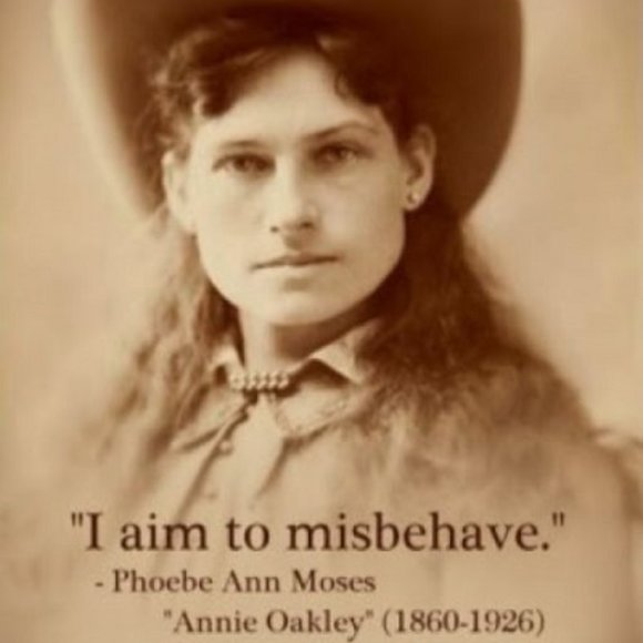 Meet your Posher, Laura - Picture 2 of 2